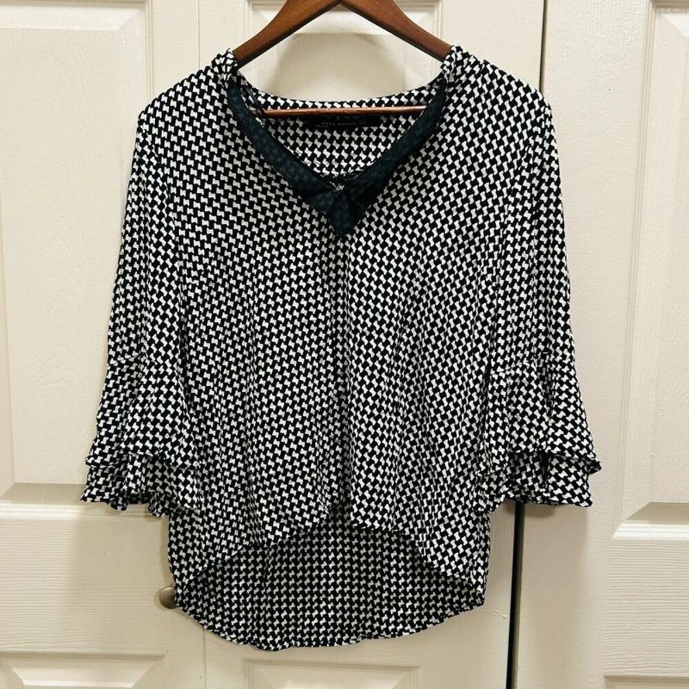 ZARA Woman Black White Houndstooth Print Ruffle Tiered Sleeve Blouse Top Medium